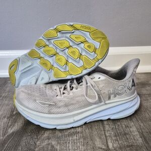 Hoka One One Clifton 9 Womens Size 8.5 W White and Yellow